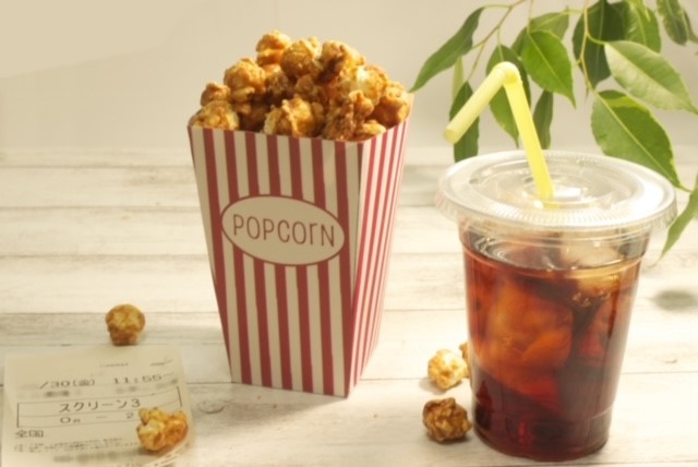 映画館 ポップコーン ドリンク