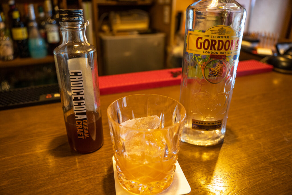 クラフトコーラジン+オレンジジュース